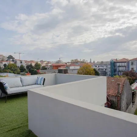 Apartment Liiiving In | Historic & Sunny Terrace