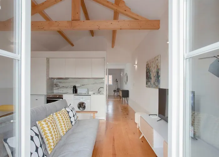 Apartament Liiiving In | Historic & Sunny Terrace Porto