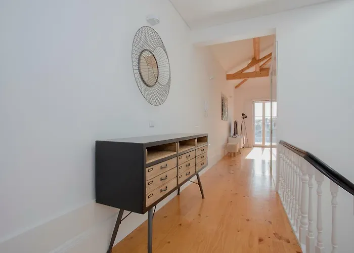 شقة Liiiving In | Historic & Sunny Terrace *