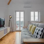 Liiiving In | Historic & Sunny Terrace Appartement
