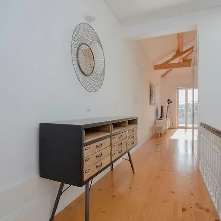شقة Liiiving In | Historic & Sunny Terrace *